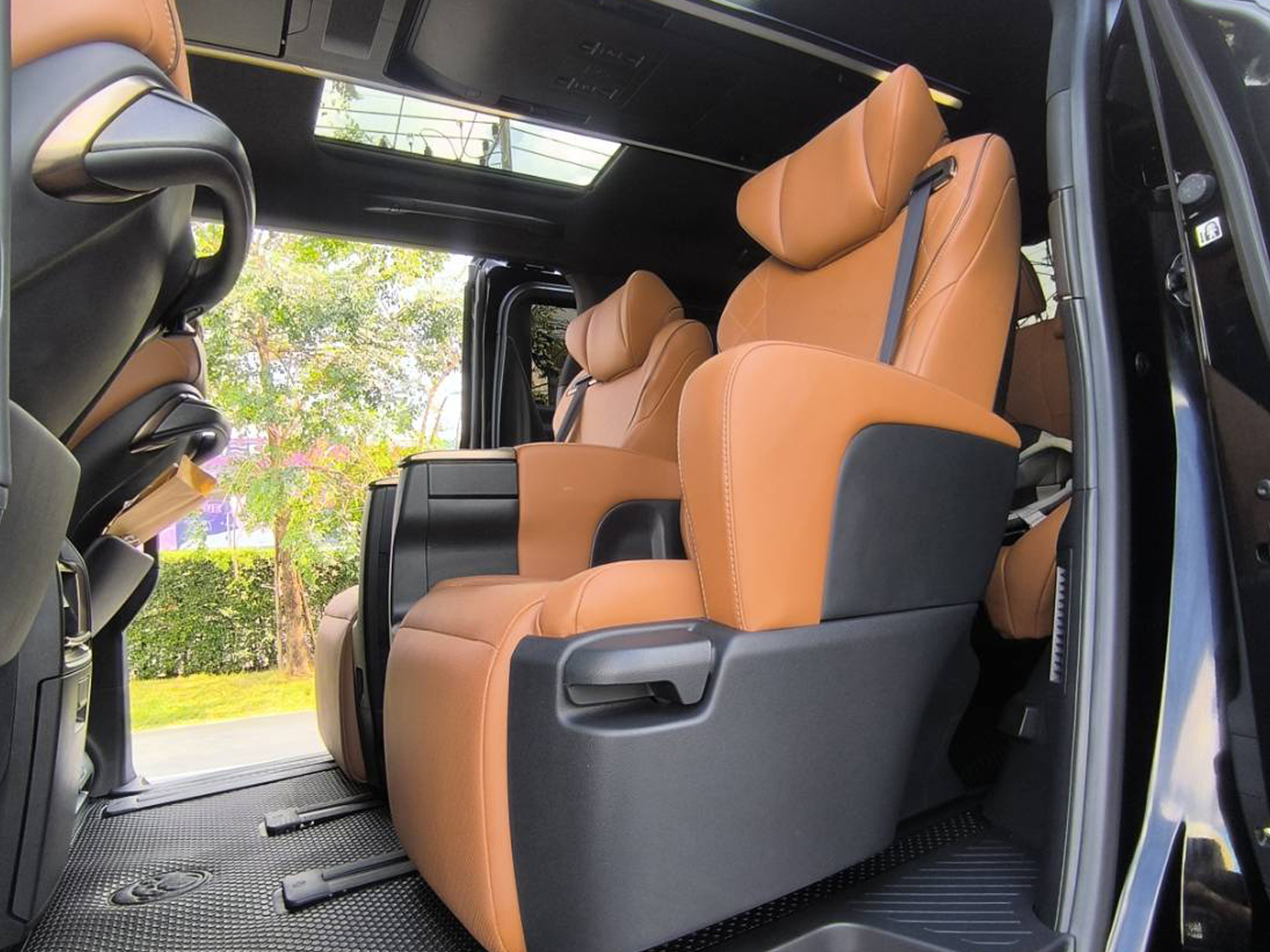 เช่ารถตู้สุราษฎร์ธานี