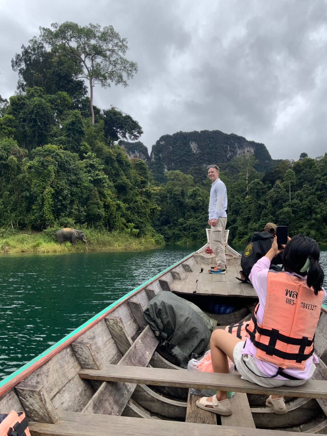 เช่ารถตู้สุราษฎร์ธานี